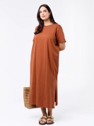 Рокля тип тениска с къс ръка