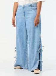 Широки дамски дънки с орворени крачоли и панделики