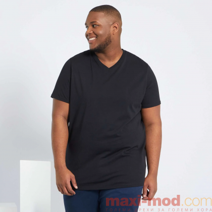 Голям размер мъжка черна тениска