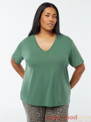 Голям размер дамска тениска с V-образно деколте