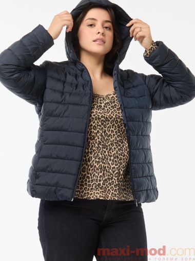 Дамско пухено яке с качулка 