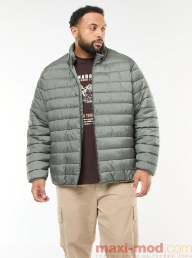 Леко, пухено яке с висока яка