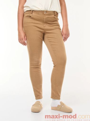 Тесни панталони с висока талия 