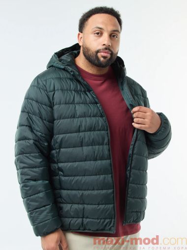 Леко ватирано пухено яке с качулка