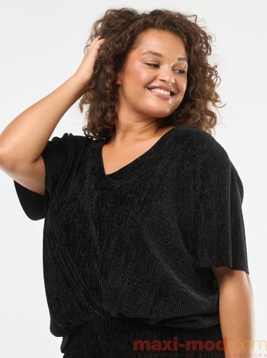 Блуза с къс ръкав от кадифе