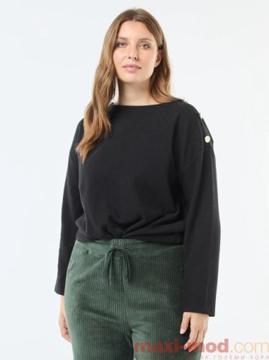 Фино плетена блуза със златни копчета 