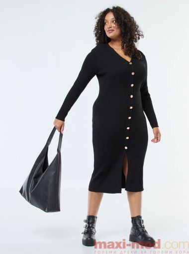 Дълга рокля със златни копчета