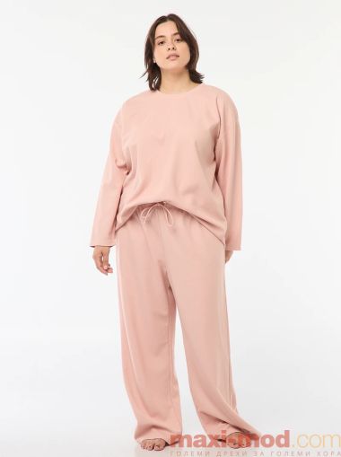 Дамска пижама голям размер