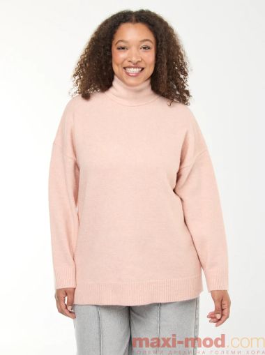 Пуловер с висока яка