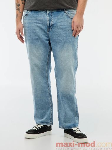 Голям размер мъжки прави дънки