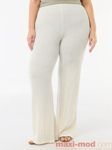 Широк дамски панталон 