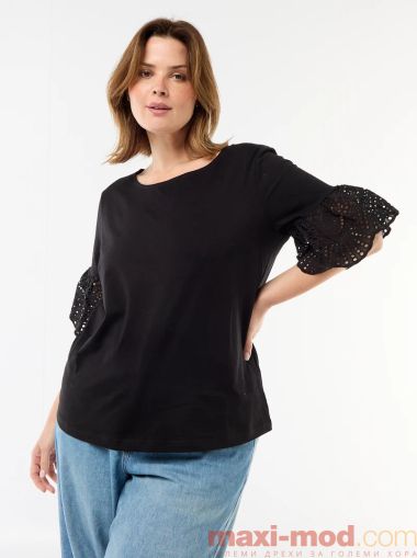 Дамска блуза с дантела