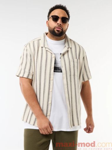 Раирана риза с къс ръкав