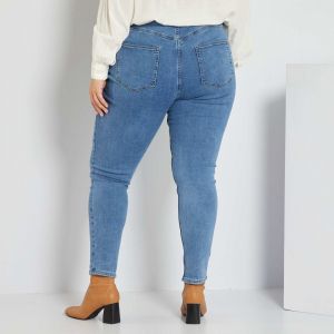 Дaмски дънки макси размер