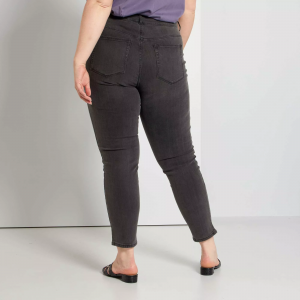 Дамски дънки голям размер