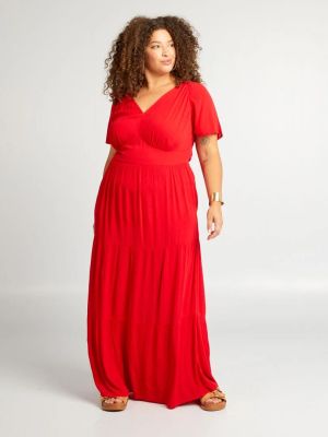 Дълга рокля с V-образно деколте