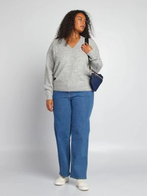 Пуловер с V-образно деколте