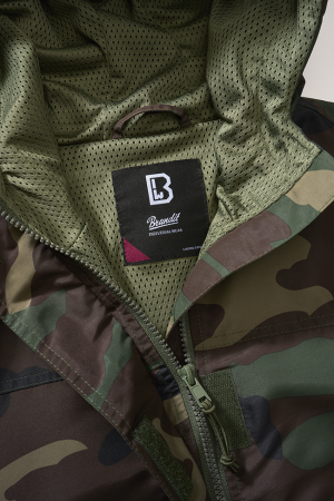 Дамска ветровка с качулка голям размер