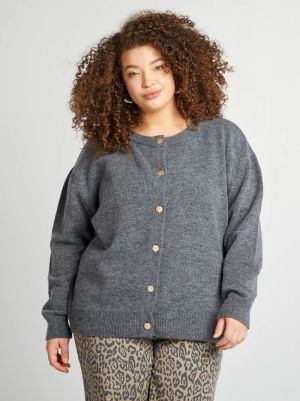 Вълнена жиелетка с копчета