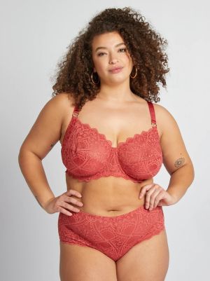 Голям размер дамски сутиен 