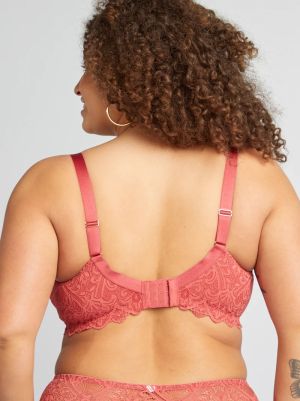 Голям размер дамски сутиен 