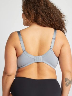 Голям размер дамски сутиен 