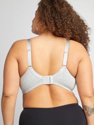 Голям размер дамски сутиен 