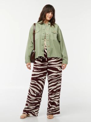 Широк дамски  панталон голям размер