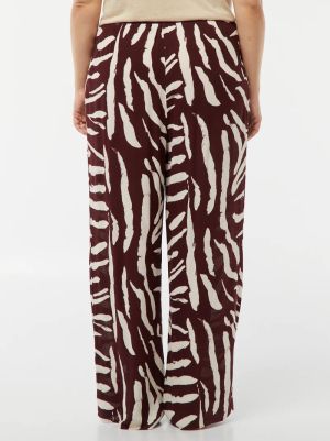 Широк дамски  панталон голям размер