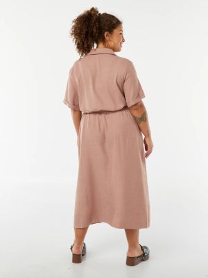 Рокля тип риза с къс ръкав и колан