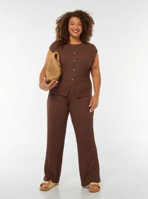 Широк дамски панталон с вафлена плетка