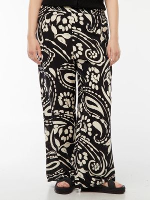 Широк дамски панталон