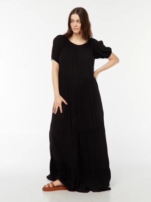 Дълга рокля с деколте Бардо 