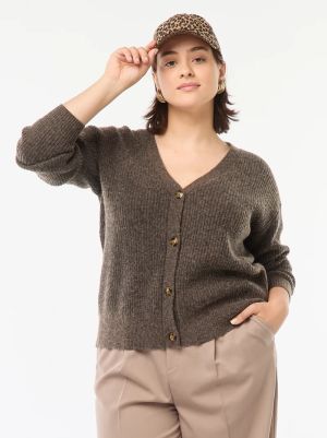 Голям  размер дамска жиелетка с копчета