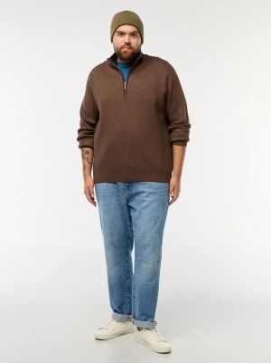 Голям размер мъжки пуловер с висока яка