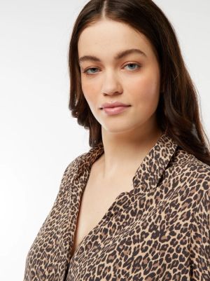 Голям размер дамска риза с креп ефект