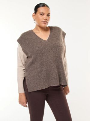 Дамско плетен пуловер без ръкави