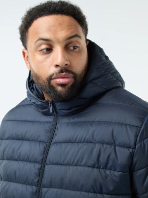 Леко ватирано пухено яке с качулка