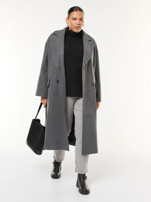 Дълго палто с двуредно зaкопчаване