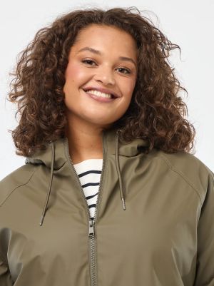 Дълга водоустойчива парка с подплата