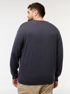 Мъжки пуловер обло деколте 