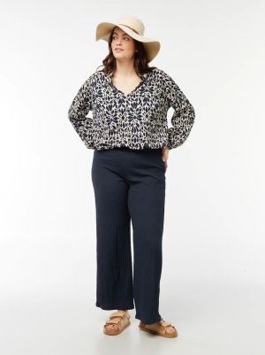 Широк дамски панталон с вафлена плетка