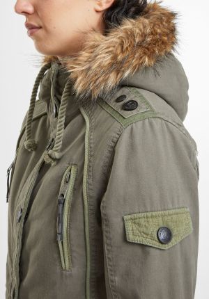 Дамска зимна парка с качулка макси размер