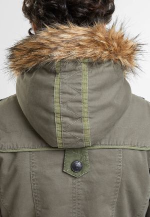 Дамска зимна парка с качулка макси размер