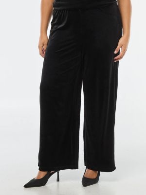 Широки панталони от кадифе