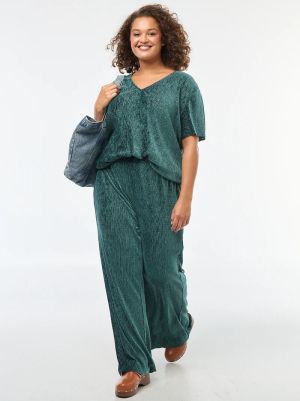 Широки панталони от кадифе