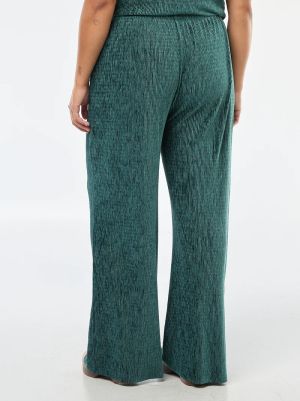 Широки панталони от кадифе