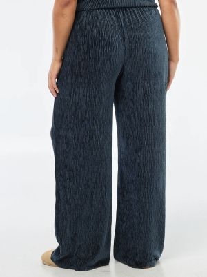 Широки панталони от кадифе