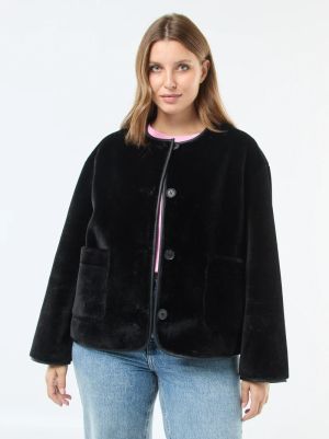 Късо дамско палто от еко кожа голям размер