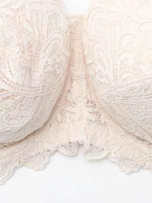 Луксозен дамски сутиен с дантела